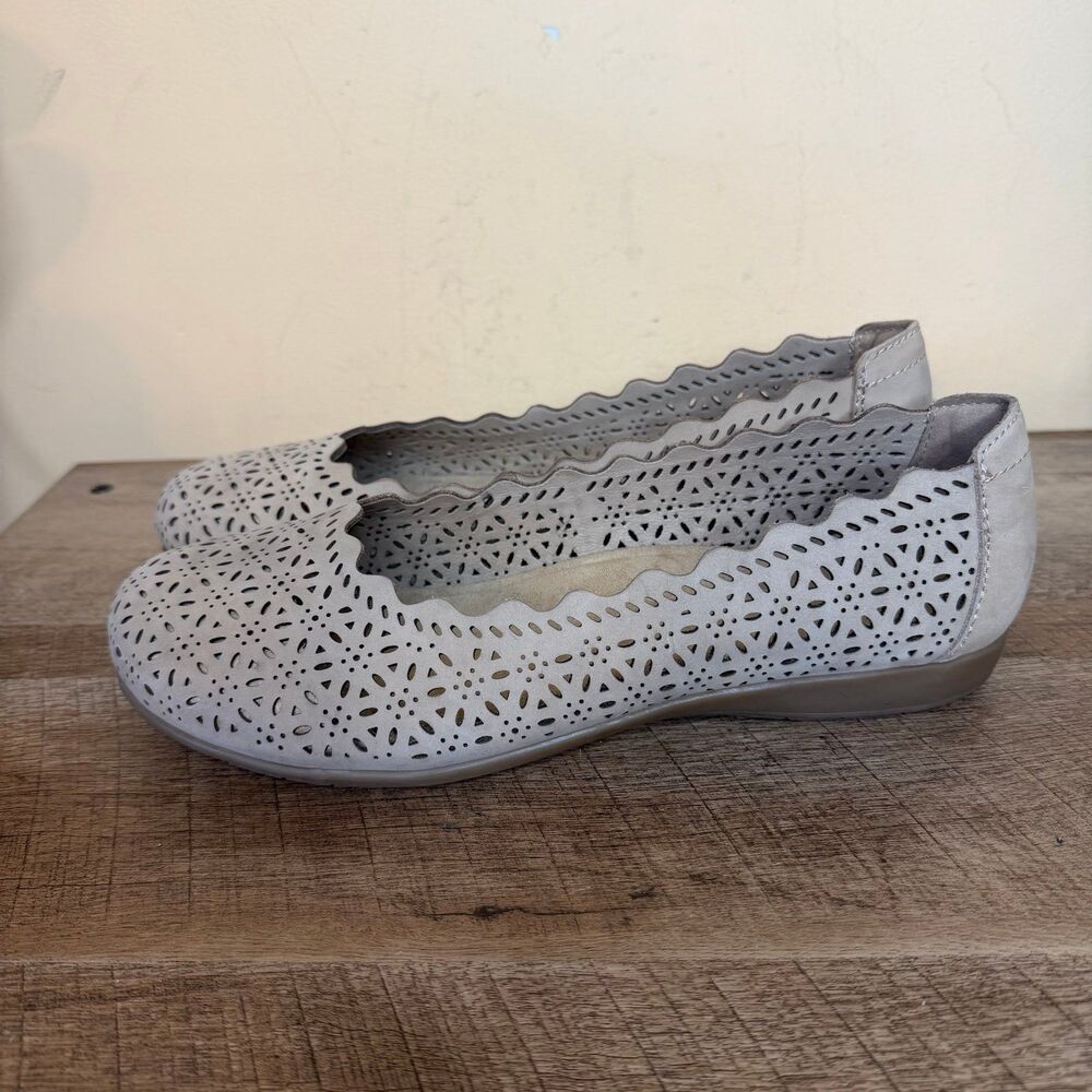 Earth Leather Perforated Slip-Ons Bria ballet flats size 10 shoes Scalloped Edge